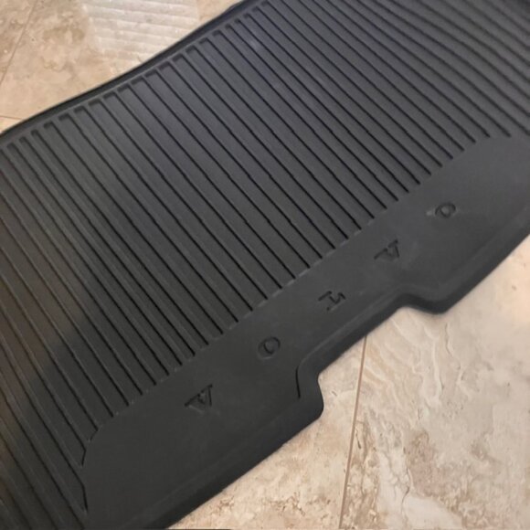 Volvo XC90 Trunk Mat Molded Plastic Charcoal - Picture 3 of 5